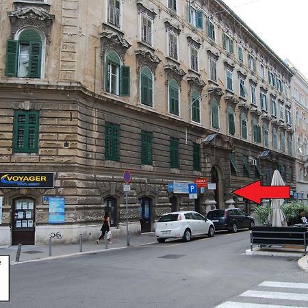 Apartment Dolac In Center Of Town Рієка Екстер'єр фото